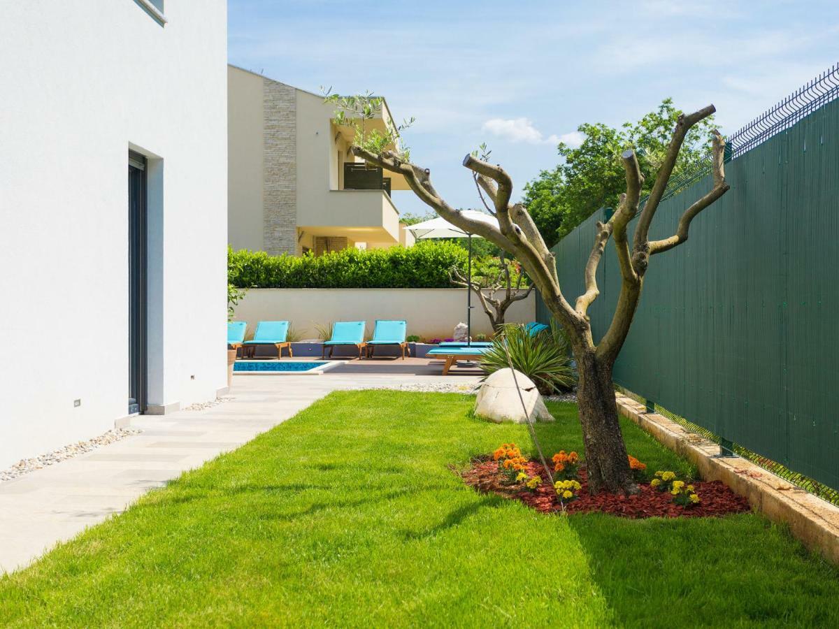 Blue Pearl Villa *